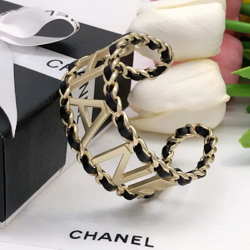 chanel bracelets s_122a4b44